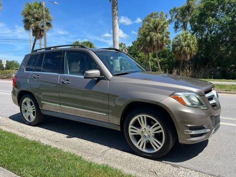 Used 2015 Mercedes-Benz GLK 350 2WD image 4