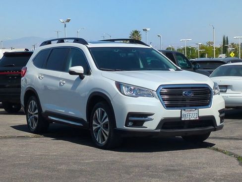Used 2019 Subaru Ascent Limited AWD/4WD image 2