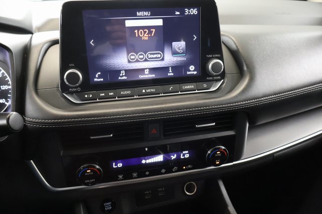Certified 2025 Nissan Rogue SV AWD/4WD image 19