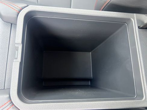 Certified 2025 Nissan Sentra SR w/ SR Premium Package FWD image 27