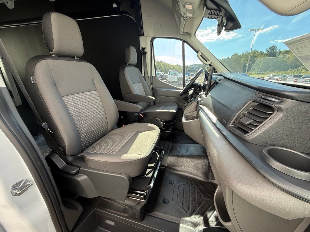 New 2026 Ford Transit 250 148 High Roof AWD w/ Load Area Protection Package image 20