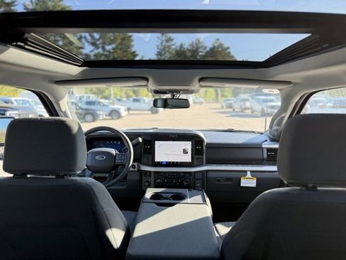 New 2026 Ford F350 XLT w/ XLT Premium Package image 31