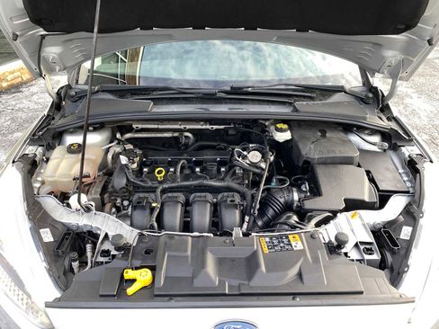 Used 2017 Ford Focus SE image 8