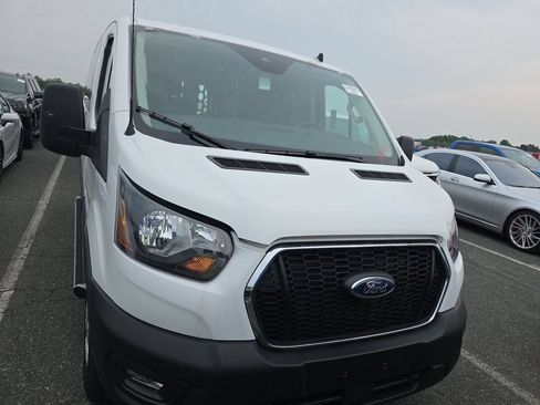 Used 2025 Ford Transit 250 Low Roof w/ Exterior Upgrade Package RWD image 2