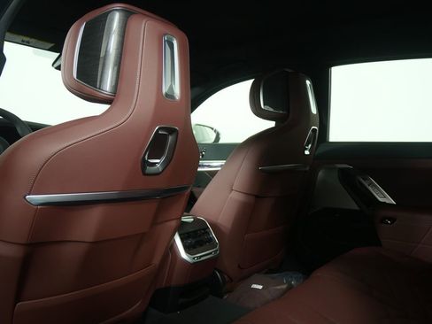 New 2026 BMW i7 eDrive50 w/ M Sport Package image 16