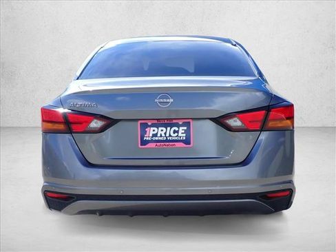 Used 2023 Nissan Altima 2.5 S FWD image 3