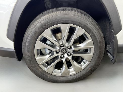 Used 2024 Toyota RAV4 XLE Premium image 14