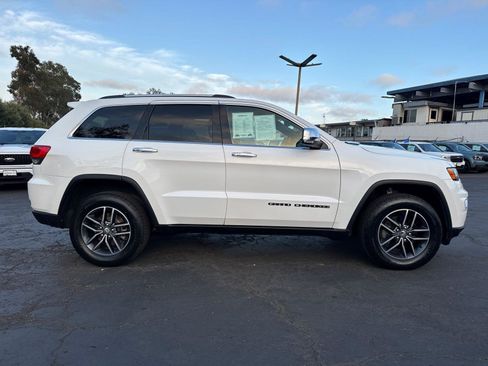 Used 2017 Jeep Grand Cherokee Limited w/ Trailer Tow Group IV AWD/4WD image 7