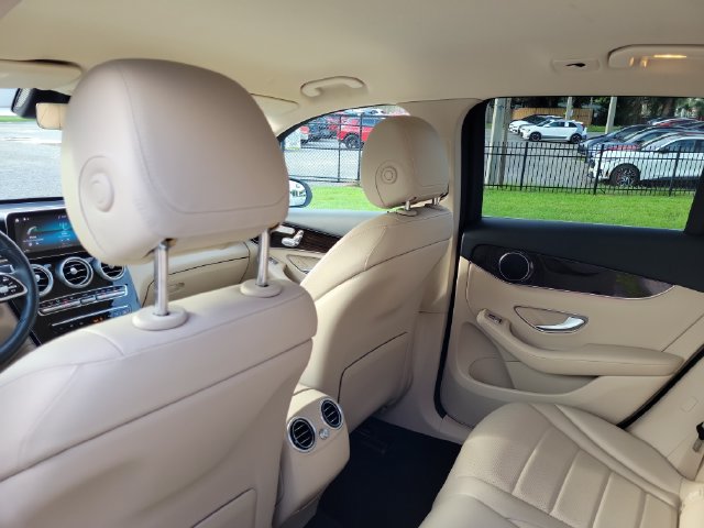 Used 2022 Mercedes-Benz GLC 300 4MATIC image 12