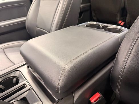 Used 2025 Ford F150 Lariat AWD/4WD image 43