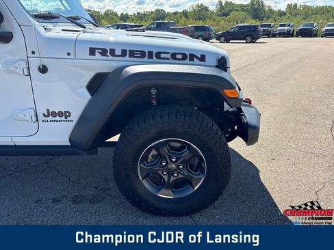 Used 2021 Jeep Gladiator Rubicon AWD/4WD image 39