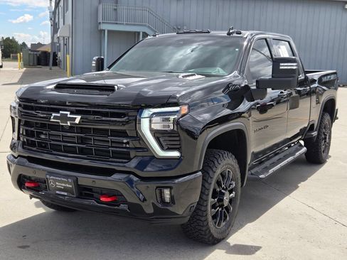 Used 2026 Chevrolet Silverado 3500 LTZ w/ LTZ Plus Package AWD/4WD image 42