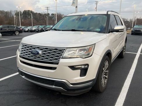 Used 2019 Ford Explorer Platinum image 12