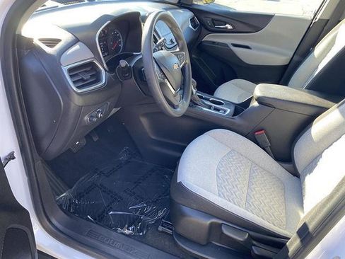 Used 2024 Chevrolet Equinox LS w/ Driver Confidence II Package AWD/4WD image 48