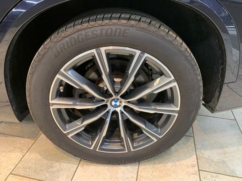 Used 2020 BMW X5 xDrive40i w/ M Sport Package AWD/4WD image 11