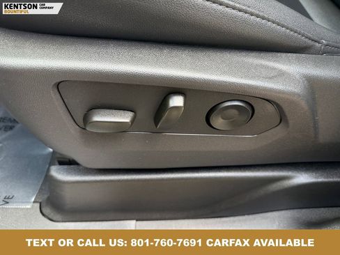 Used 2025 Chevrolet Suburban Z71 AWD/4WD image 31