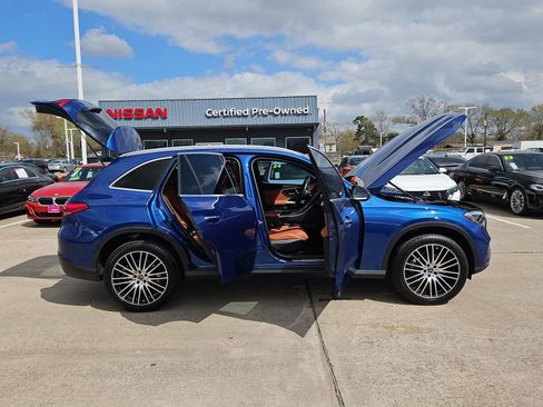 Used 2023 Mercedes-Benz GLC 300 image 12