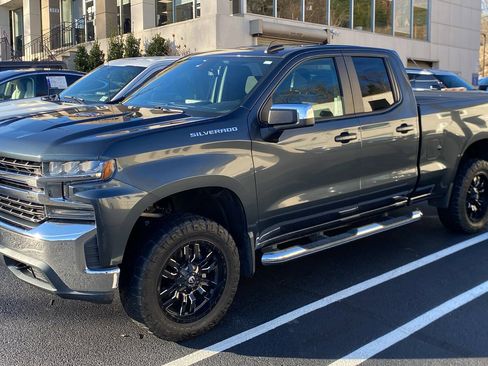 Used 2019 Chevrolet Silverado 1500 LT w/ All-Star Edition image 6