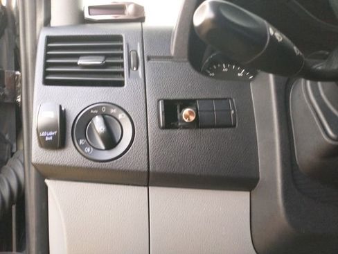 Used 2014 Mercedes-Benz Sprinter 2500 image 32