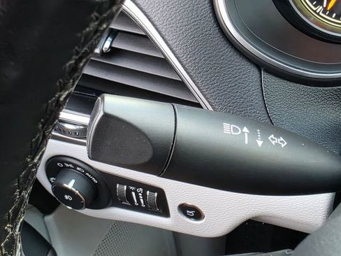 Used 2020 Jeep Cherokee Limited w/ Technology Group image 39