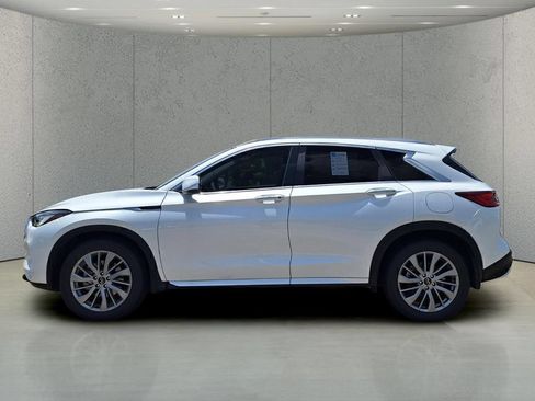 Used 2023 INFINITI QX50 Luxe FWD image 8