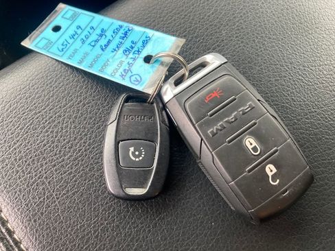 Used 2019 RAM 1500 Tradesman AWD/4WD image 33