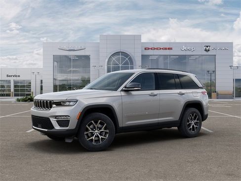 New 2025 Jeep Grand Cherokee Limited w/ Trailer Tow Package image 2