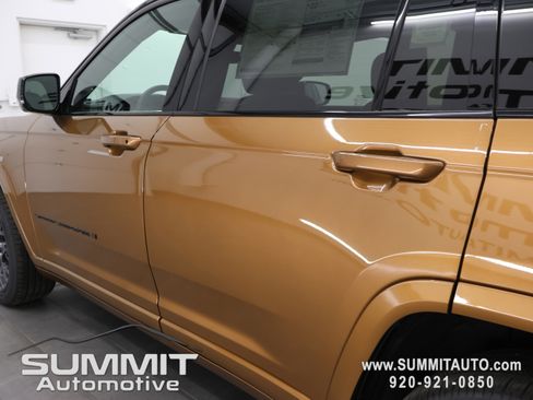New 2026 Jeep Grand Cherokee L Summit AWD/4WD image 38