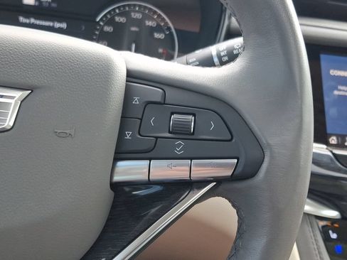 Used 2024 Cadillac XT6 Premium Luxury w/ LPO, Floor Liner Package AWD/4WD image 25