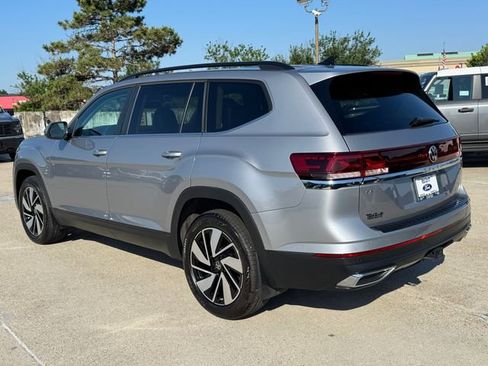 Used 2025 Volkswagen Atlas SE w/ Panoramic Sunroof Package AWD/4WD image 10