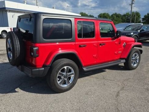Used 2023 Jeep Wrangler Unlimited Sahara w/ Cold Weather Group AWD/4WD image 3