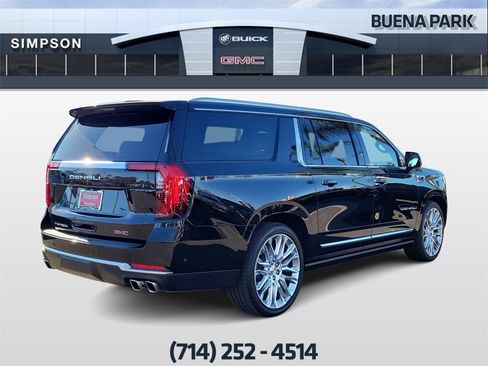 Used 2025 GMC Yukon XL Denali w/ Sun & Power Step Package image 8