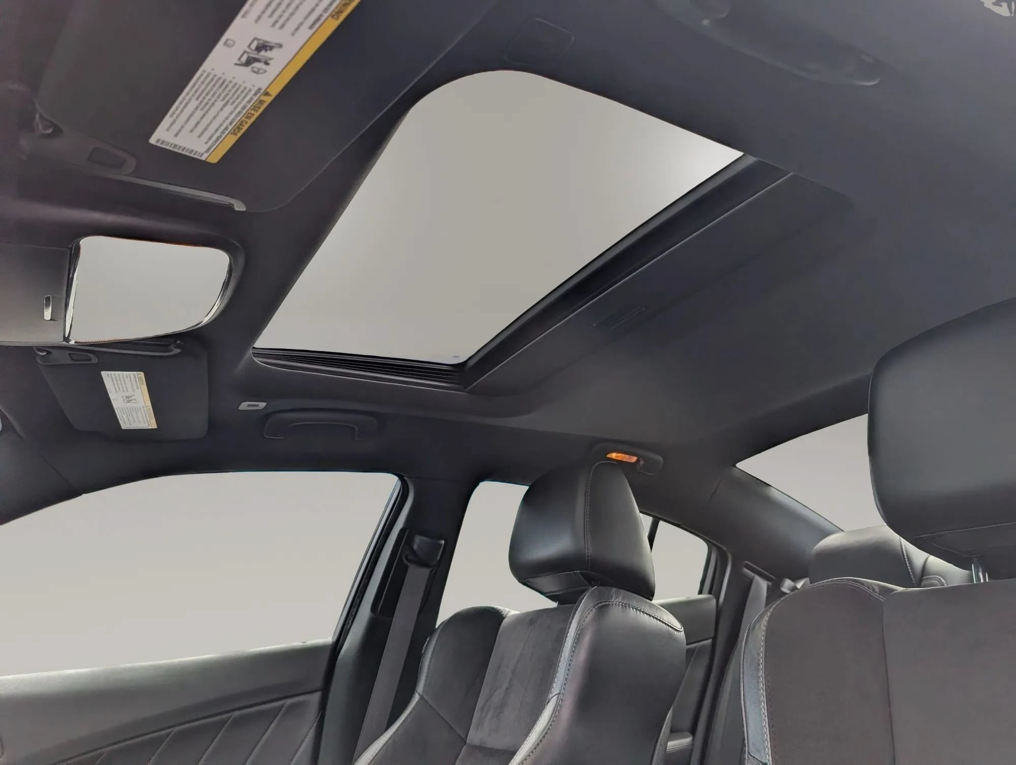 Used 2018 Dodge Charger GT AWD/4WD image 9