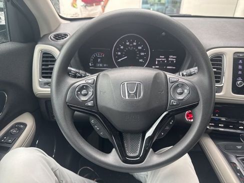 Used 2022 Honda HR-V EX image 5