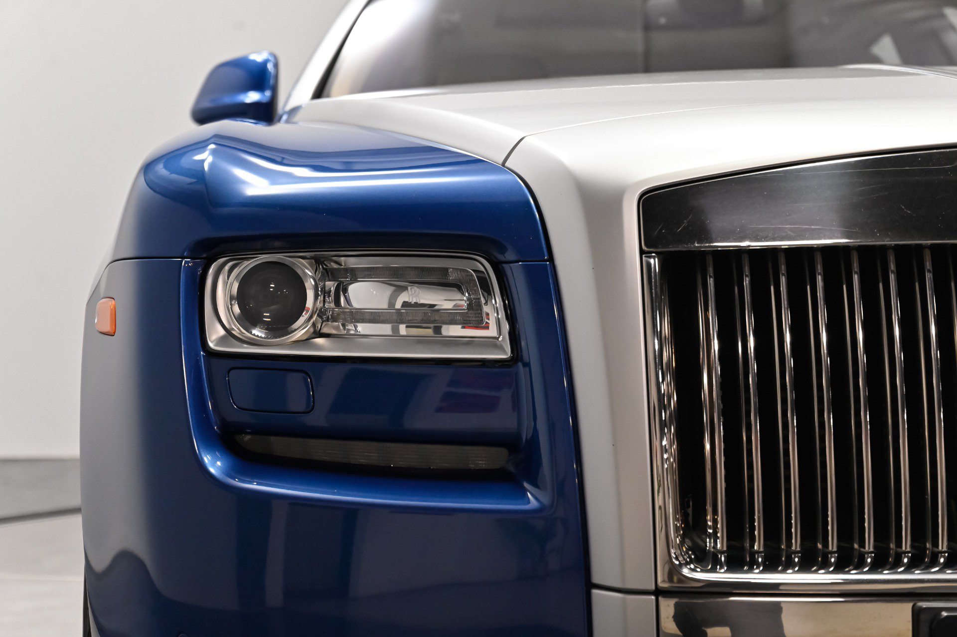 Used 2012 Rolls-Royce Ghost RWD image 13