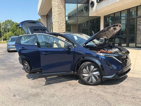 Used 2023 Nissan Ariya FWD image 9