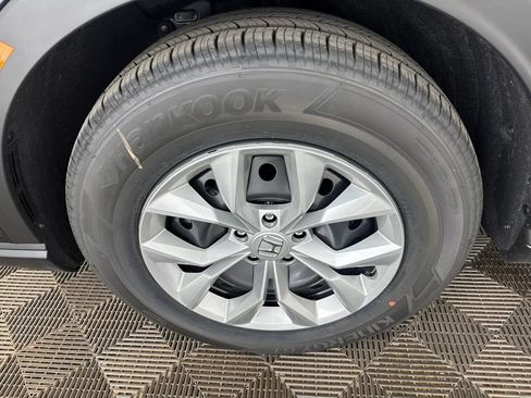 Used 2026 Honda CR-V LX image 34