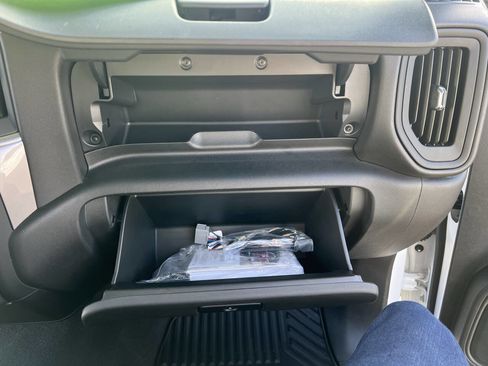 Used 2021 Chevrolet Silverado 1500 Custom image 30