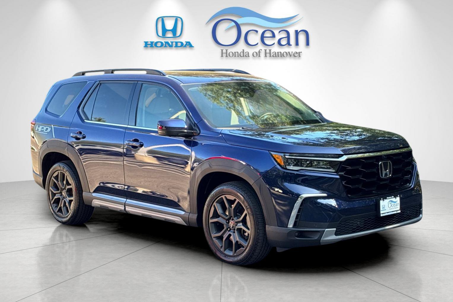 Used 2023 Honda Pilot Elite image 1