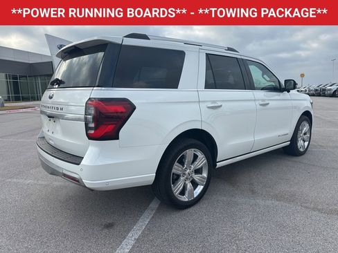 Used 2024 Ford Expedition Platinum image 9