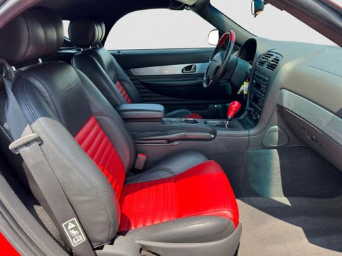 Used 2002 Ford Thunderbird image 17