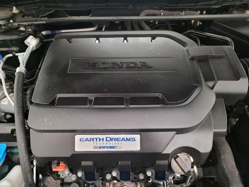 Used 2017 Honda Accord Touring image 30