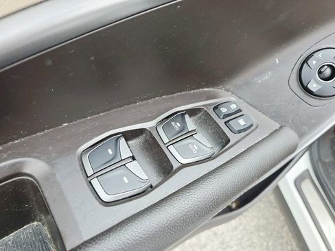 Used 2017 Hyundai Santa Fe Sport AWD/4WD image 31