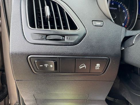 Used 2012 Hyundai Tucson GLS FWD image 44