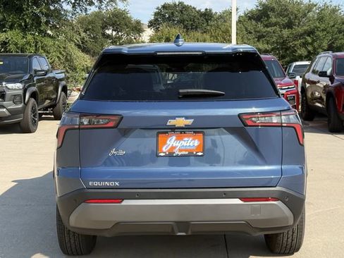 New 2026 Chevrolet Equinox LT w/ Convenience Package II image 5