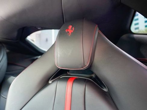 Used 2020 Ferrari 812 Superfast RWD image 64