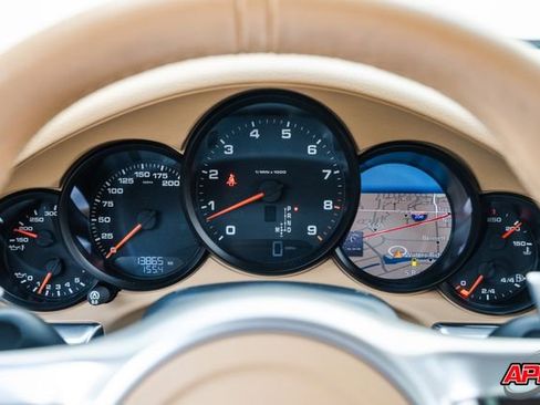 Used 2015 Porsche 911 Carrera image 9