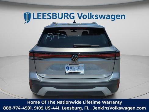 New 2026 Volkswagen Tiguan SE FWD image 7