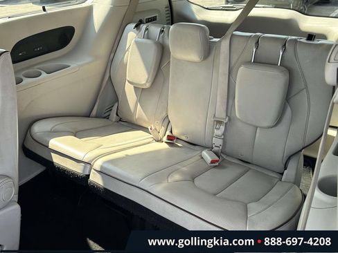 Used 2020 Chrysler Pacifica Limited FWD image 8