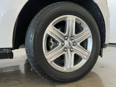 Used 2019 Ford Expedition XLT w/ Equipment Group 202A image 10